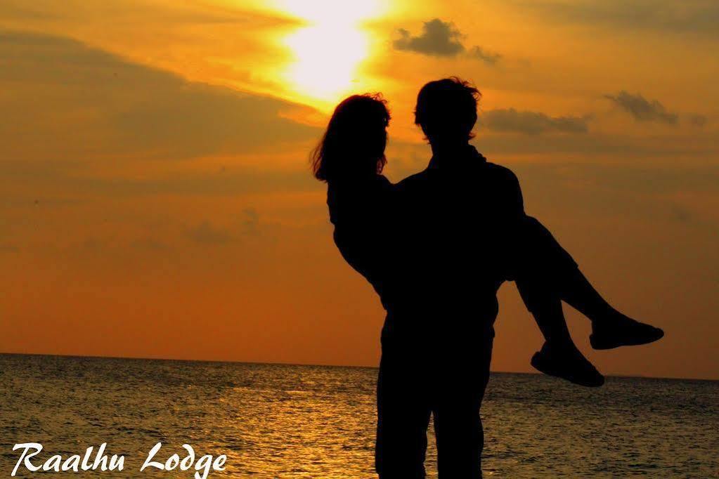 Raalhu Lodge ฮิมมาฟูชิ ภายนอก รูปภาพ